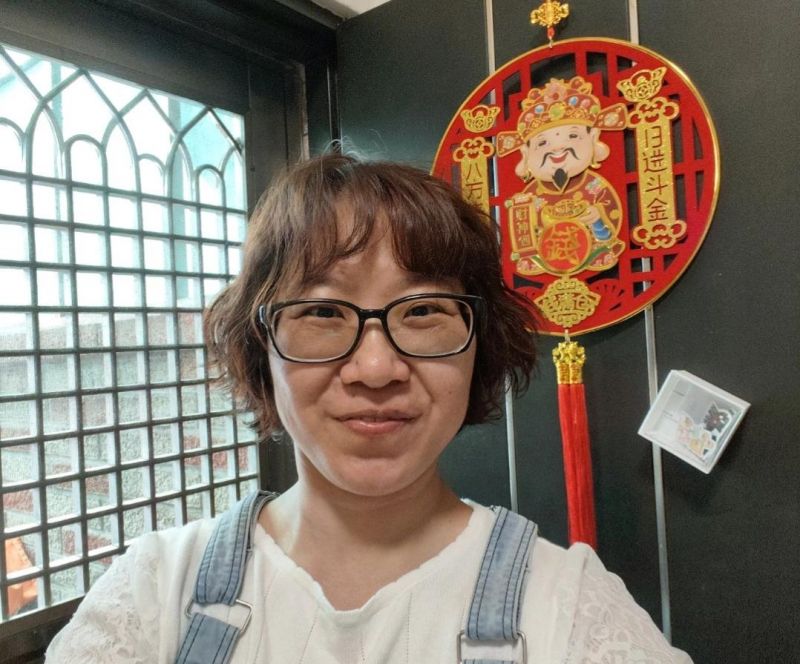 許保母