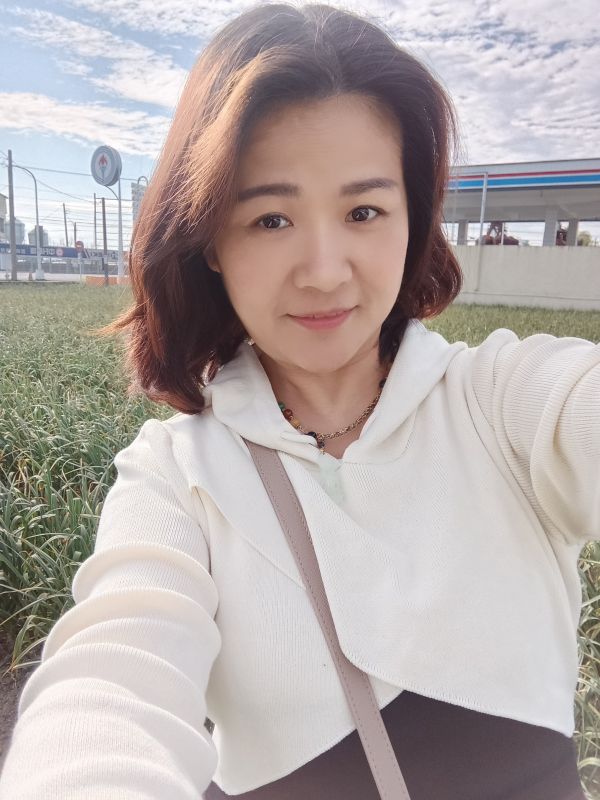 109臺中市太平區王老師-保母大頭照