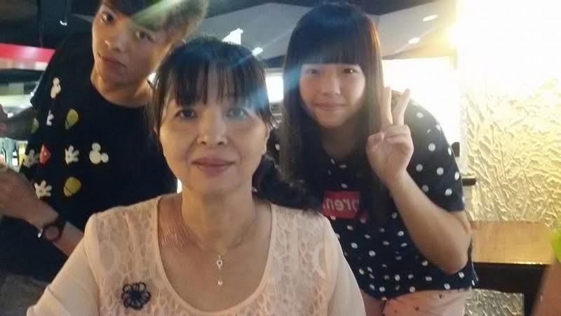 許保母